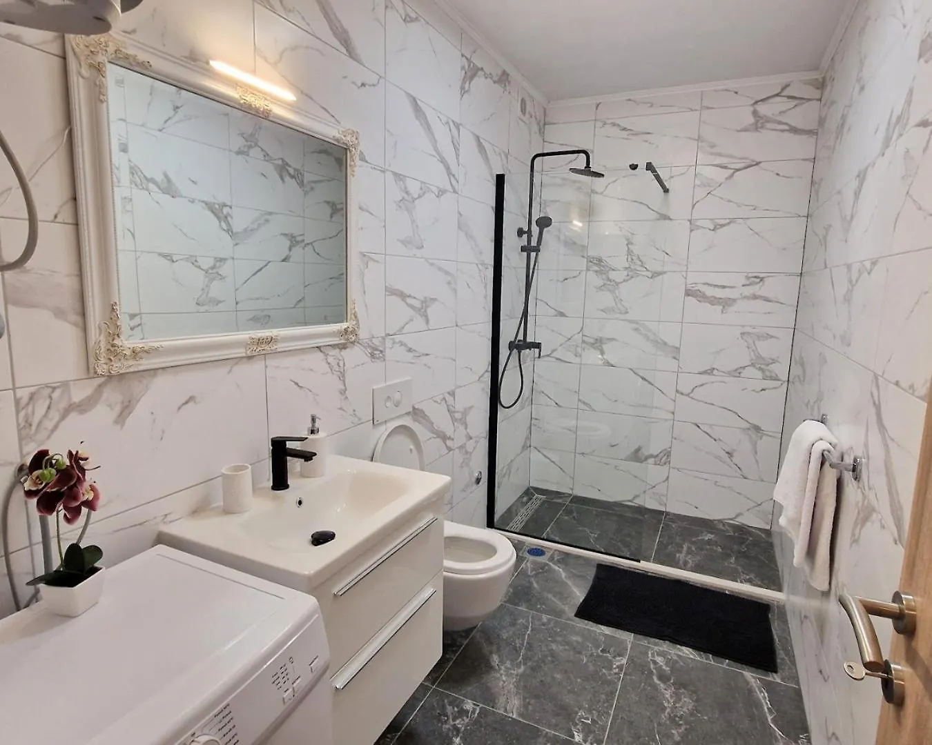 Charming Apartment Eva Split