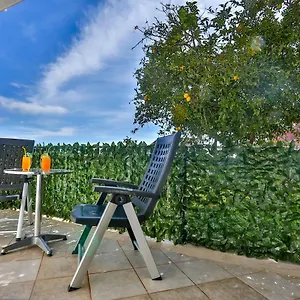 Luxury M&n In - Free Parking Apartament